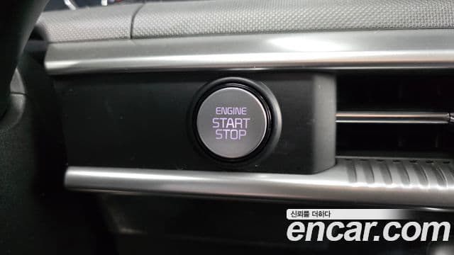 Kia K5 2020 — ფოტო 18/20