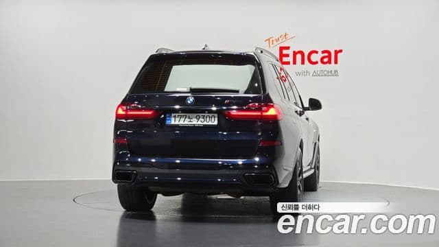 BMW X7 2022 — ფოტო 4/20