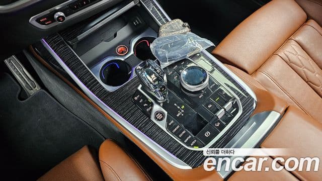 BMW X7 2022 — фото 9 из 20