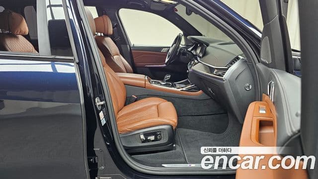 BMW X7 2022 — ფოტო 11/20
