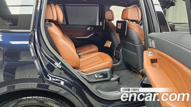BMW X7 2022 — ფოტო 12/20