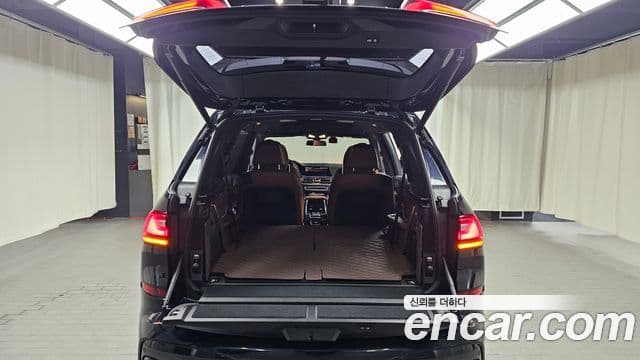 BMW X7 2022 — ფოტო 20/20