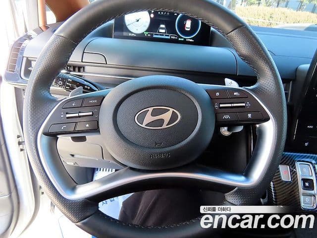 Hyundai Staria 2024 — Фото 8/20