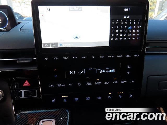 Hyundai Staria 2024 — Фото 13/20