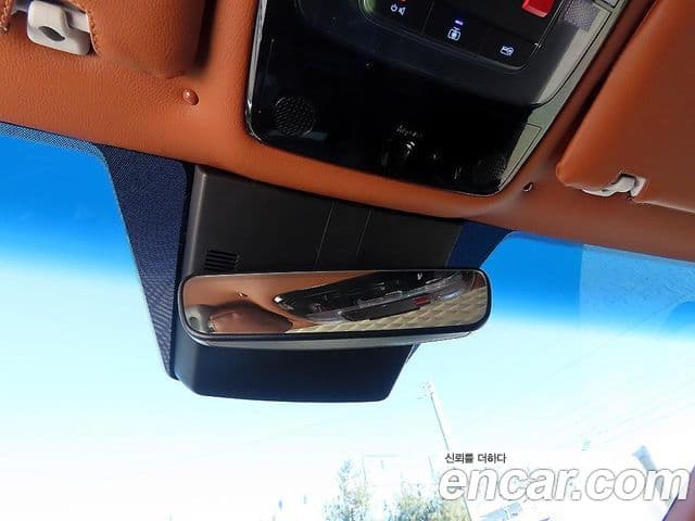 Hyundai Staria 2024 — Фото 15/20