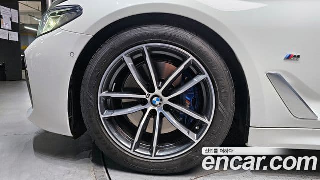 BMW 5 Series 2020 — Şəkil 5/20