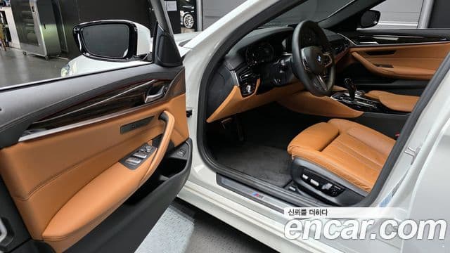 BMW 5 Series 2020 — Şəkil 11/20