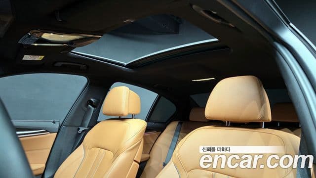 BMW 5 Series 2020 — Şəkil 19/20