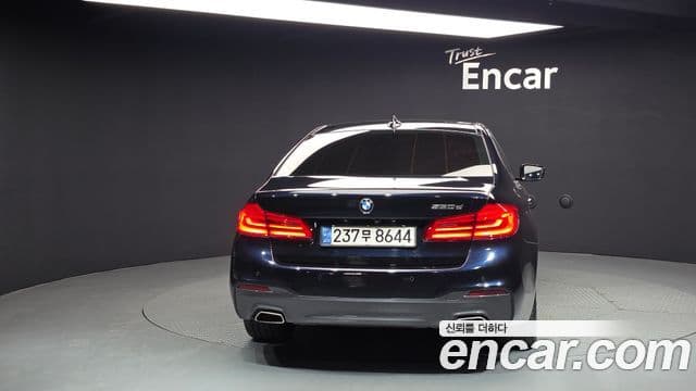 BMW 5 Series 2020 — Şəkil 4/20