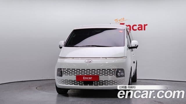 Hyundai Staria 2021 — Фото 3/20