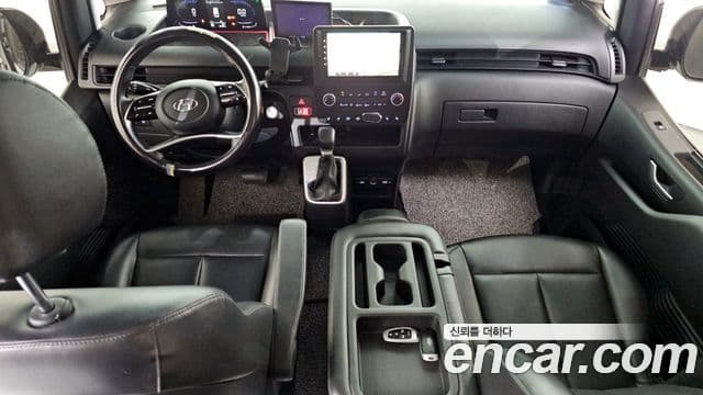 Hyundai Staria 2021 — Фото 7/20