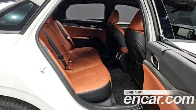 Kia K5 2024 — Şəkil 12/20