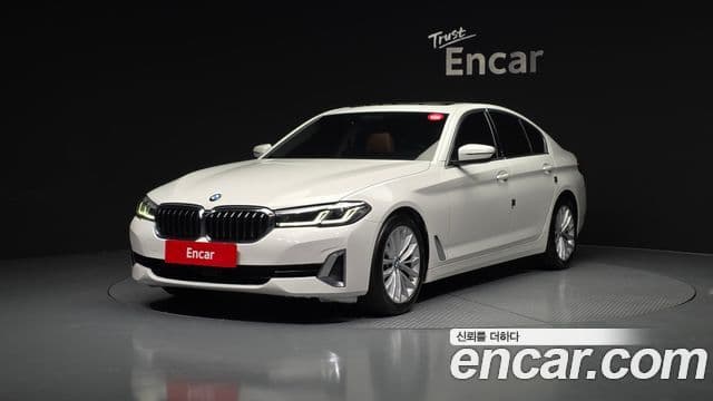 BMW 5 Series 2022 — Фото 1/20