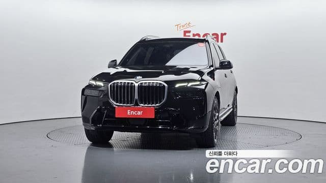 BMW X7 2025 — Photo 8/20