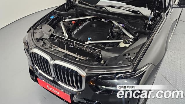 BMW X7 2025 — Photo 6/20