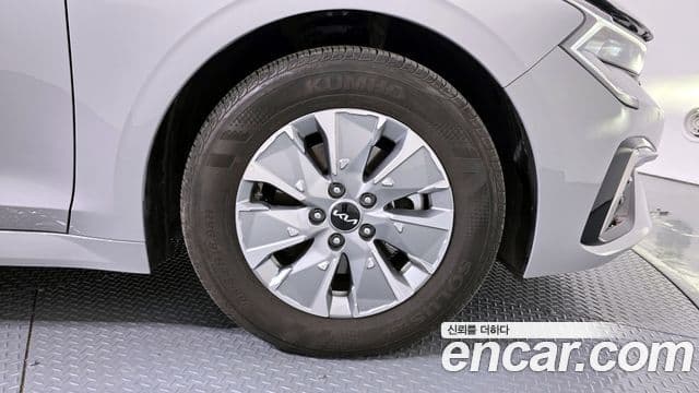 Kia K5 2025 — ფოტო 5/20