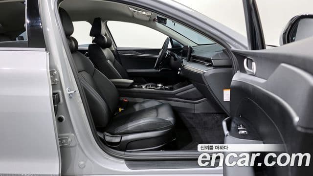 Kia K5 2025 — ფოტო 10/20
