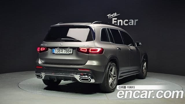 Mercedes-Benz GLB-Class 2021 — ფოტო 2/20