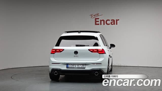 Volkswagen Golf 2023 — фото 4 из 20