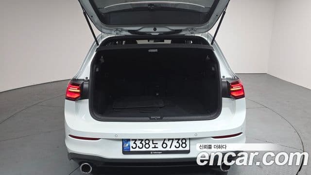 Volkswagen Golf 2023 — фото 20 из 20