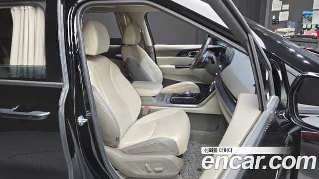 Kia Carnival 2021 — Şəkil 12/20
