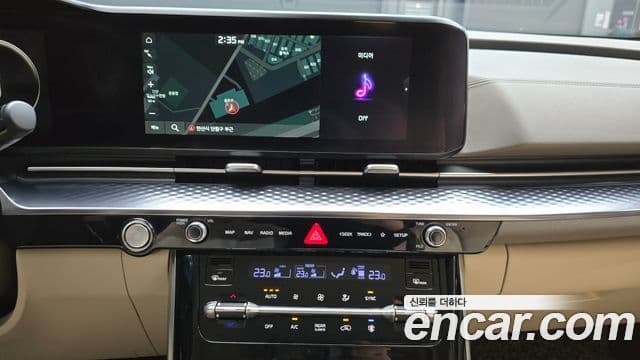 Kia Carnival 2021 — Şəkil 16/20