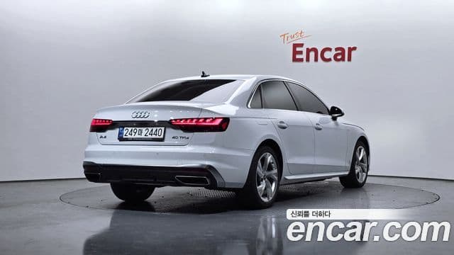 Audi A4 2021 — ფოტო 11/20