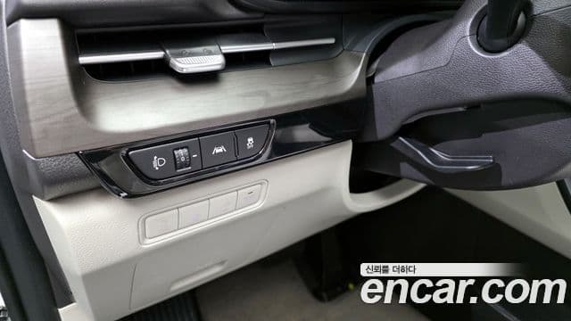 Kia Carnival 2021 — Фото 15/20