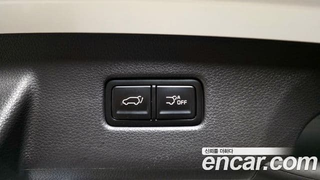 Kia Carnival 2021 — Фото 18/20