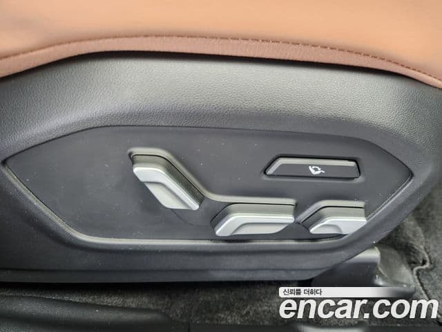 Hyundai Santa Fe 2023 — Şəkil 14/20