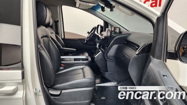 Hyundai Staria 2022 — Şəkil 11/20