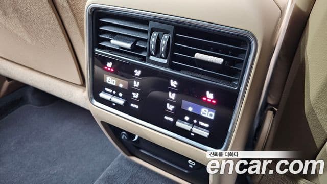 Porsche Cayenne 2021 — Фото 18/20