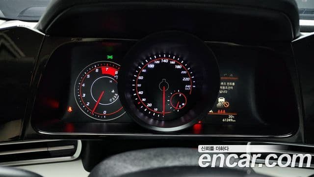 Hyundai Avante 2020 — ფოტო 8/20