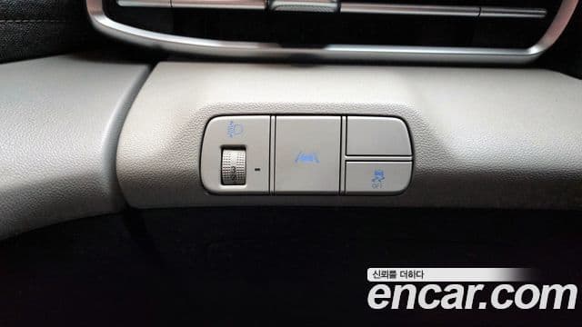 Hyundai Avante 2020 — ფოტო 19/20