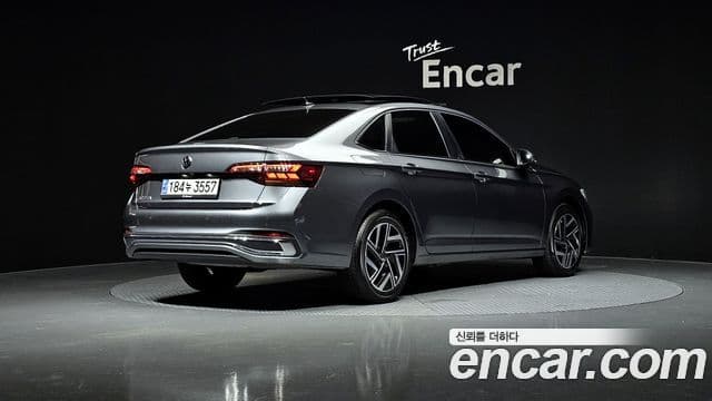Volkswagen Jetta 2024 — Şəkil 1/20
