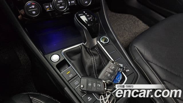 Volkswagen Jetta 2024 — Şəkil 8/20
