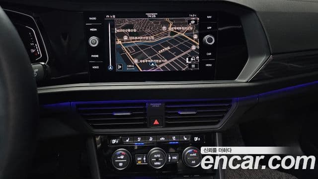 Volkswagen Jetta 2024 — фото 14 из 20
