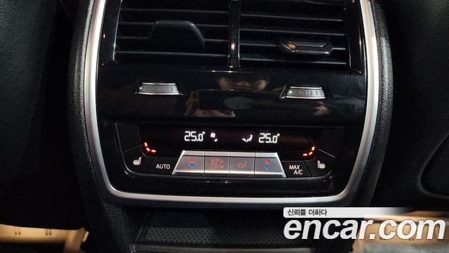 BMW X6 2021 — ფოტო 19/20