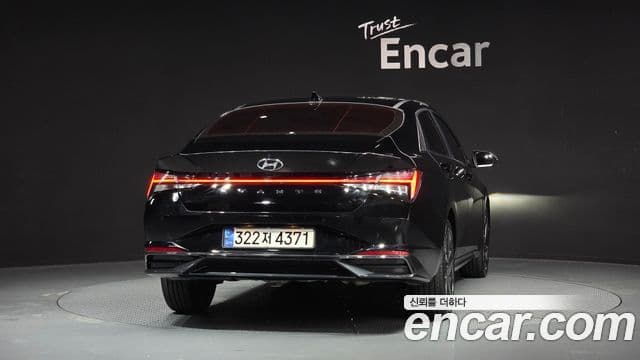 Hyundai The New Avante Hybrid 2021 — ფოტო 15/20