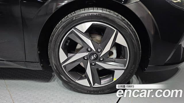 Hyundai The New Avante Hybrid 2021 — ფოტო 11/20