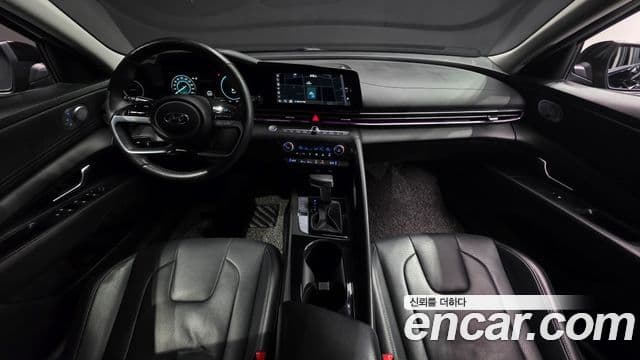 Hyundai The New Avante Hybrid 2021 — ფოტო 9/20