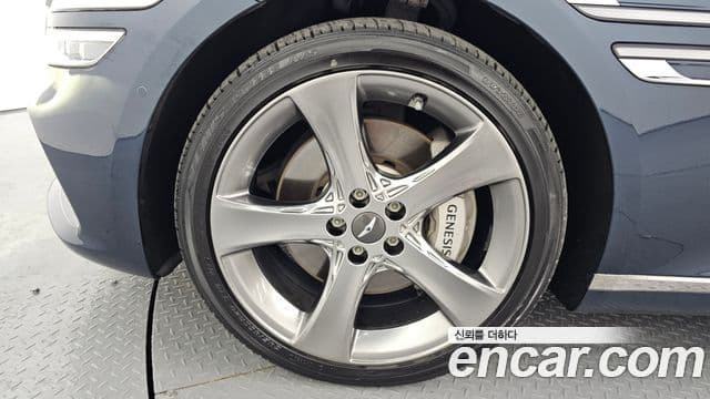 Genesis G80 2022 — Şəkil 19/20