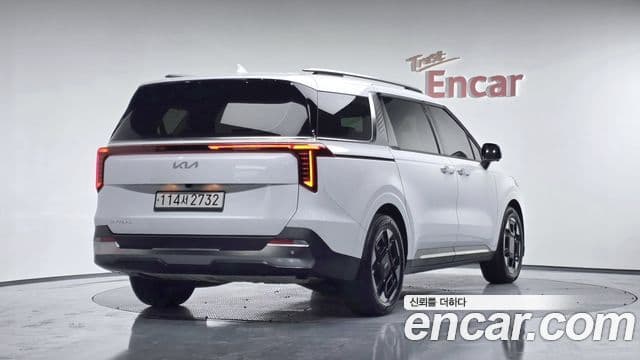Kia Carnival 2024 — Фото 2/20
