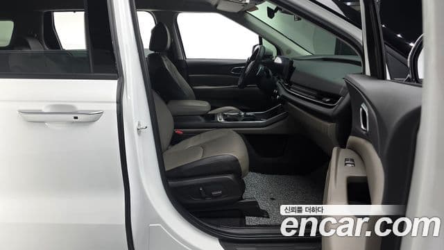 Kia Carnival 2024 — Фото 10/20