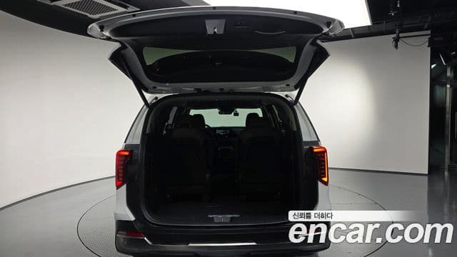 Kia Carnival 2024 — Фото 20/20