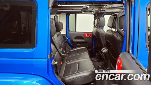 Jeep Wrangler 2021 — Şəkil 12/20