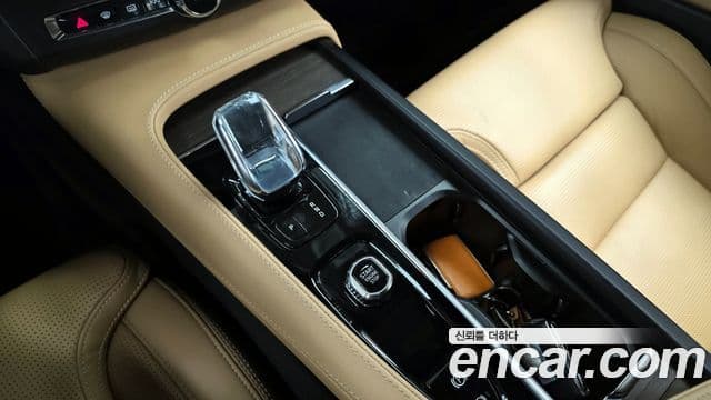 Volvo S90 2021 — ფოტო 7/20