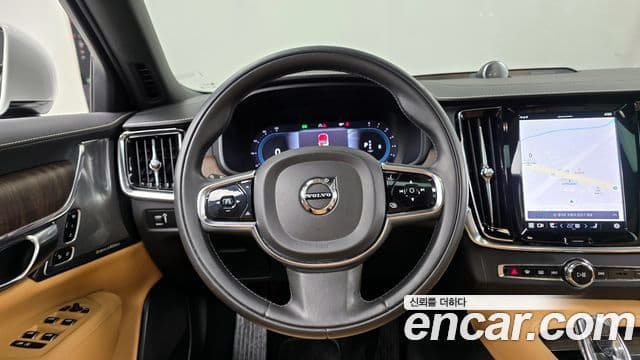 Volvo S90 2021 — ფოტო 13/20