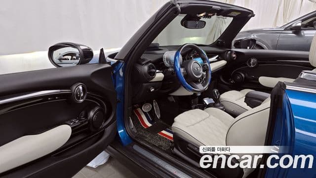 Mini Cooper S Convertible 2023 — ფოტო 11/20