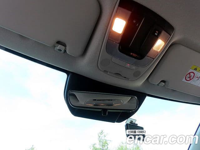 Kia Niro 2022 — Фото 15/20